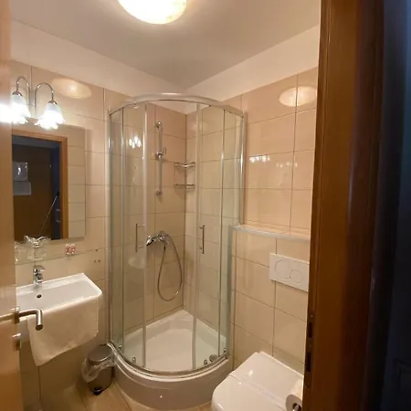 Palac فندق مبيت وإفطار فالون