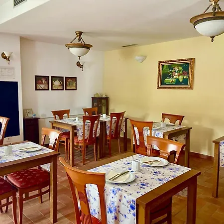 krevet i doručak Palac 3*