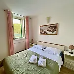 Palac Bed & Breakfast