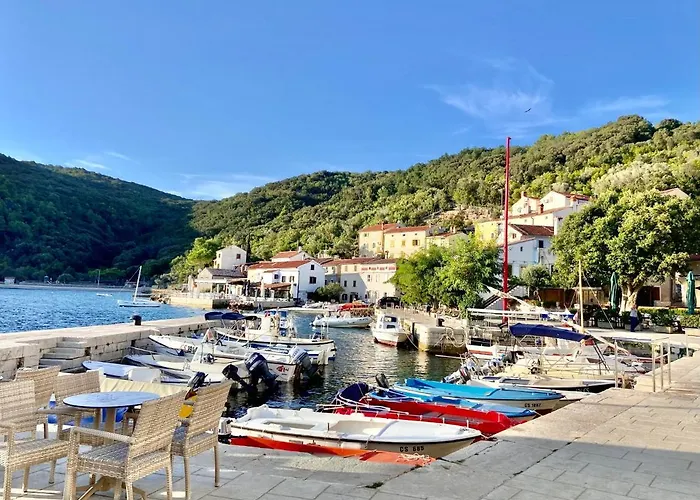 Palac Bed and breakfast Valun