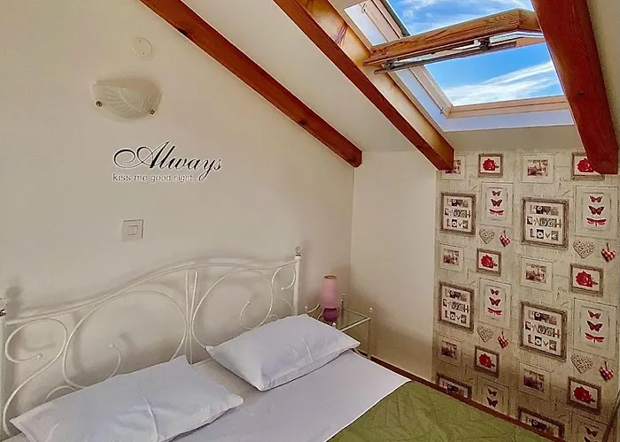 Palac Bed and breakfast Valun