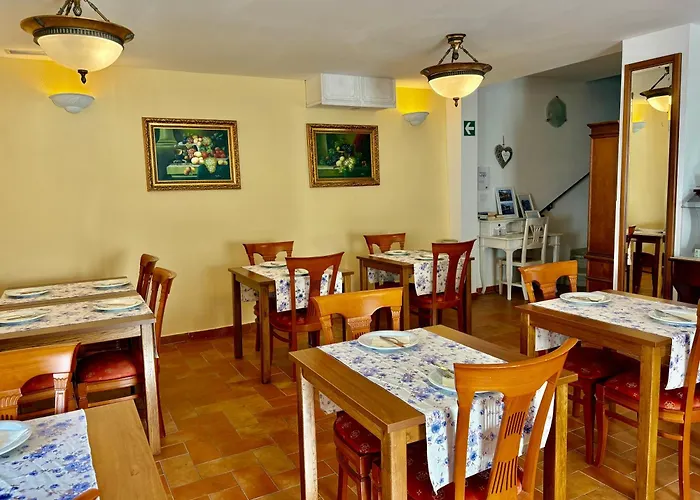 Palac Bed and breakfast